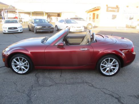Used 2012 MAZDA MX-5 Miata Grand Touring image 13