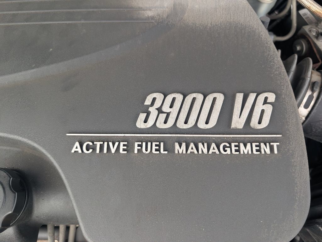 Used 2008 Chevrolet Impala LTZ FWD image 13