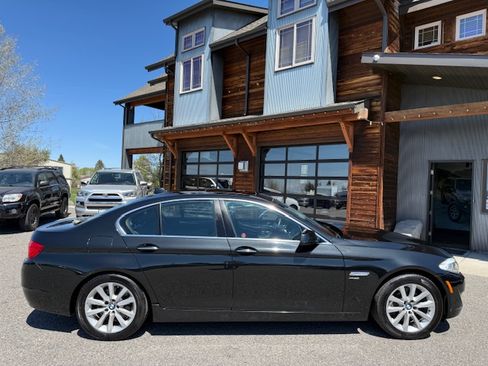 Used 2012 BMW 528i xDrive Sedan AWD/4WD image 6