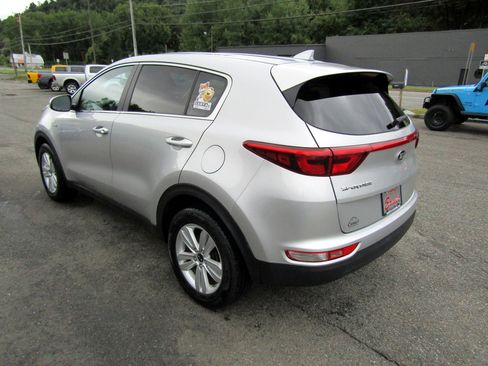 Used 2019 Kia Sportage AWD LX image 7