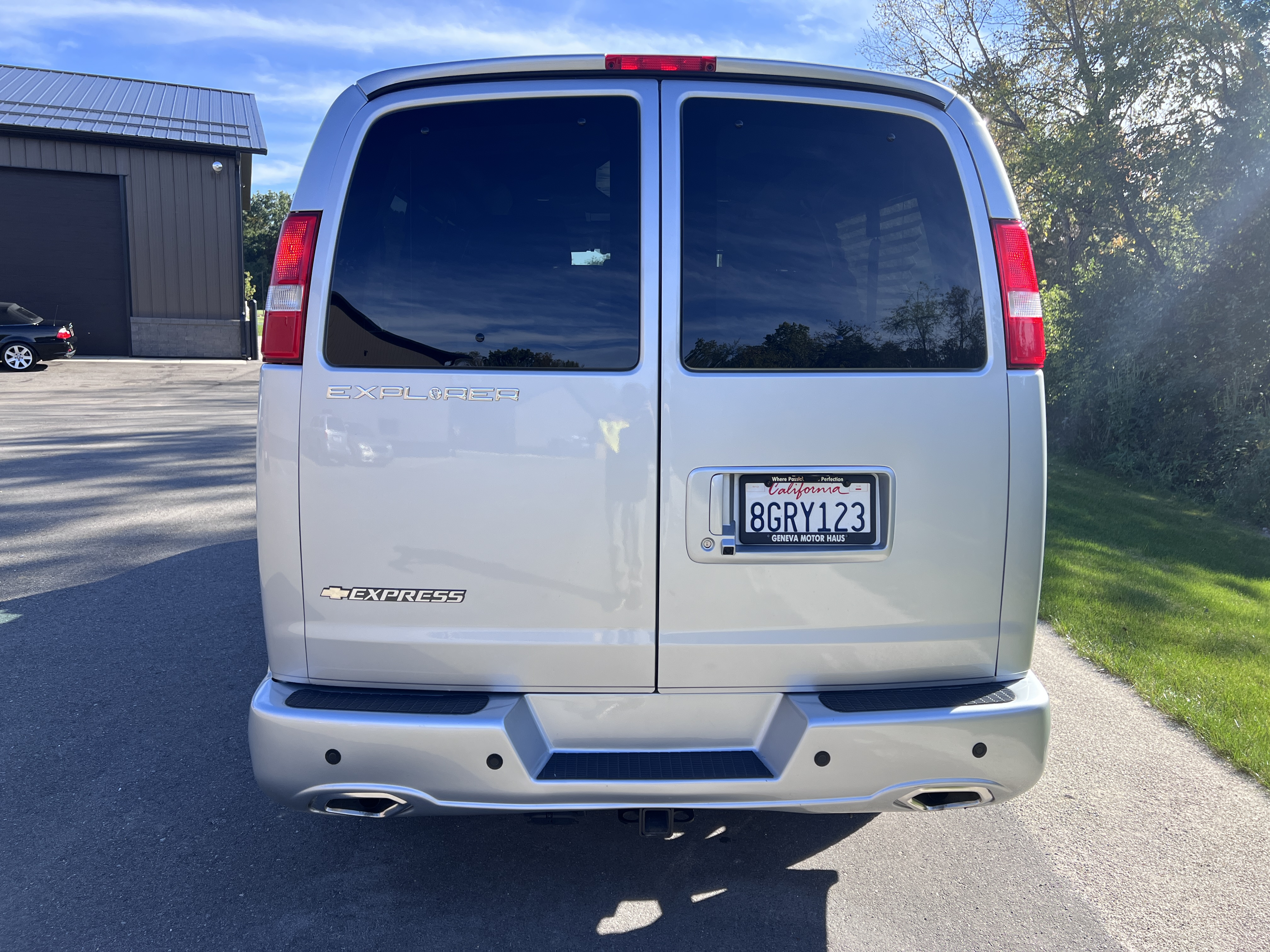Used 2024 Chevrolet Express 2500 UNAVAIL RWD image 5