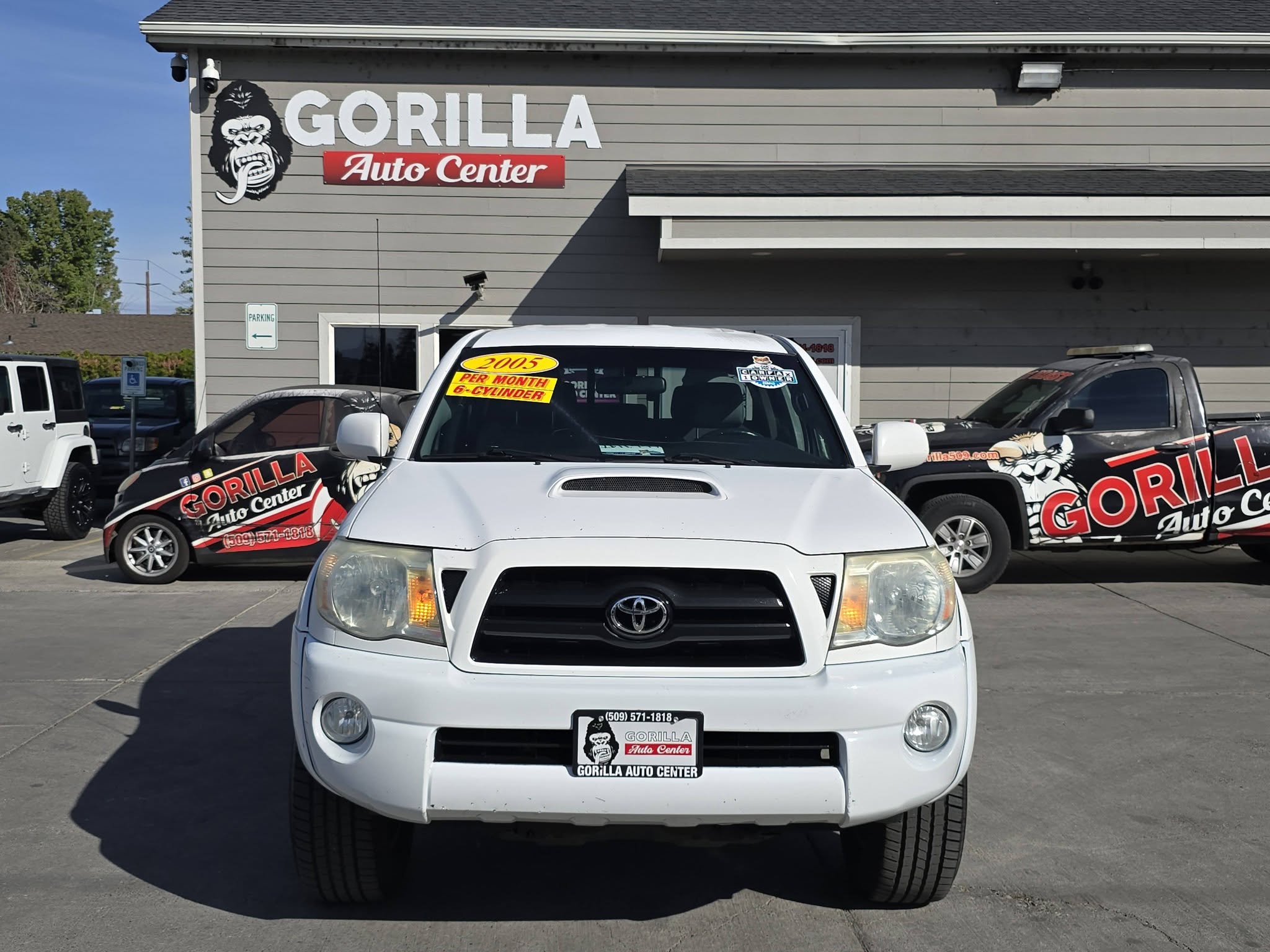 Used 2005 Toyota Tacoma 2WD Double Cab PreRunner image 2