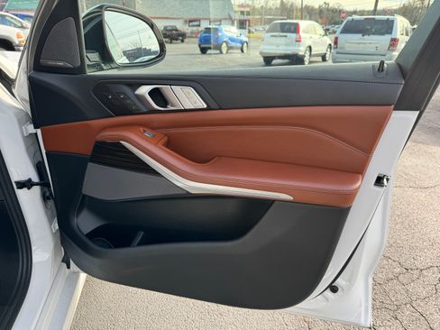 Used 2020 BMW X7 xDrive40i image 21