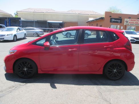 Used 2018 Honda Fit Sport image 2