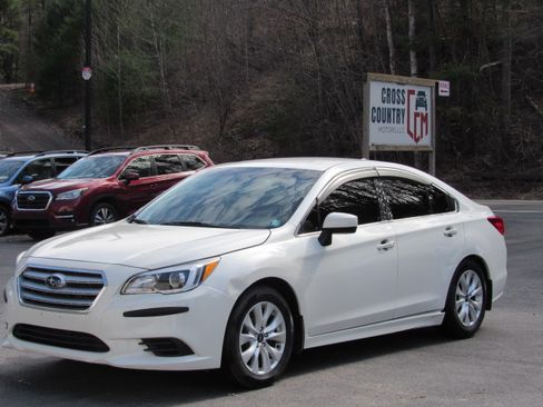 Used 2016 Subaru Legacy 2.5i Premium image 1