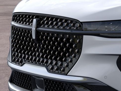 New 2026 Lincoln Nautilus Black Label AWD/4WD image 17