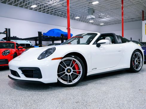 Used 2024 Porsche 911 Targa 4 GTS image 4