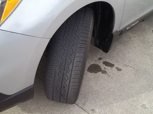 Used 2017 Subaru Outback 2.5i Limited image 13