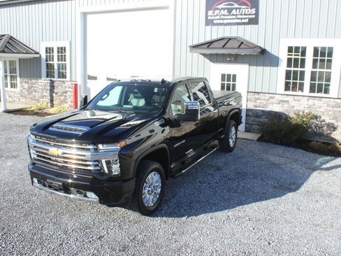 Used 2023 Chevrolet Silverado 3500 High Country image 10