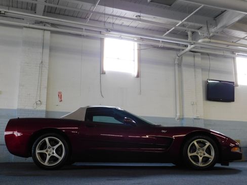 Used 2003 Chevrolet Corvette image 2