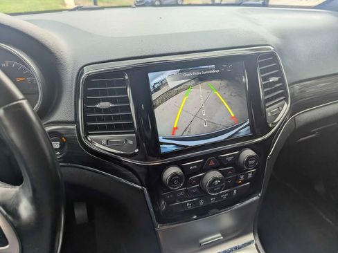 Used 2020 Jeep Grand Cherokee Limited image 11