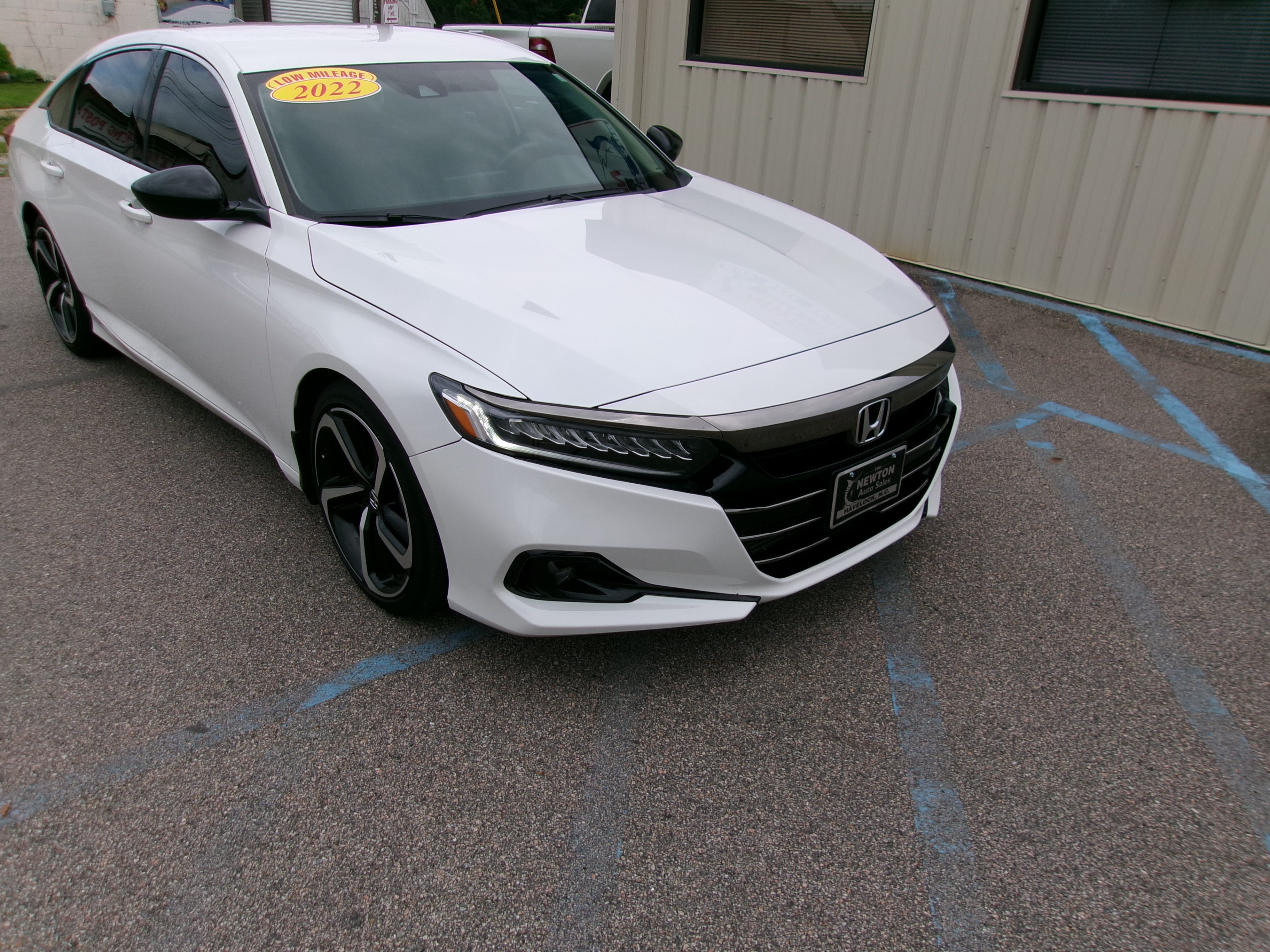 Used 2022 Honda Accord 1.5T Sport Special Edition image 14
