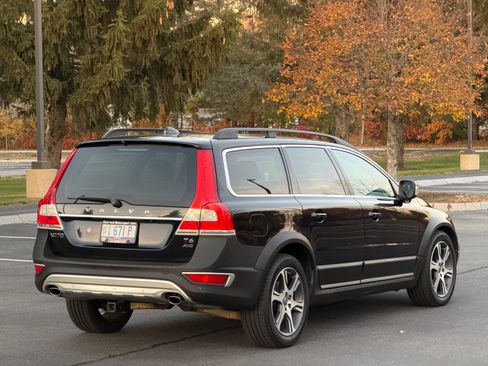 Used 2015 Volvo XC70 T6 Platinum image 3