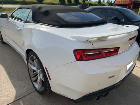 Used 2016 Chevrolet Camaro SS image 11