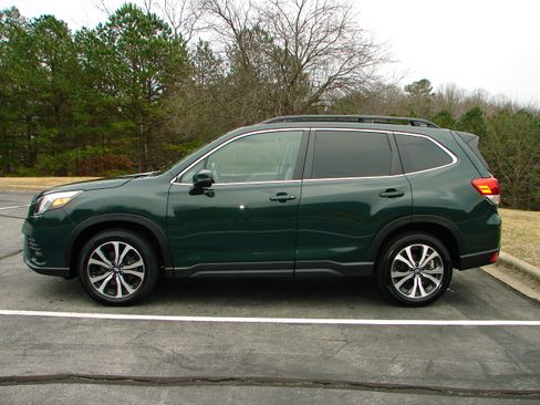 Used 2024 Subaru Forester Limited image 15