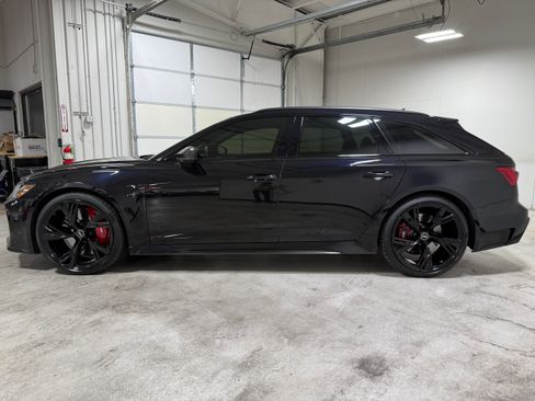 Used 2021 Audi RS 6 AWD/4WD image 9