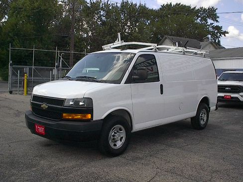 Used 2020 Chevrolet Express 3500 UNAVAIL RWD image 8