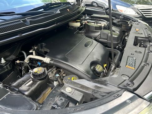 Used 2016 Ford Explorer 4WD XLT image 34