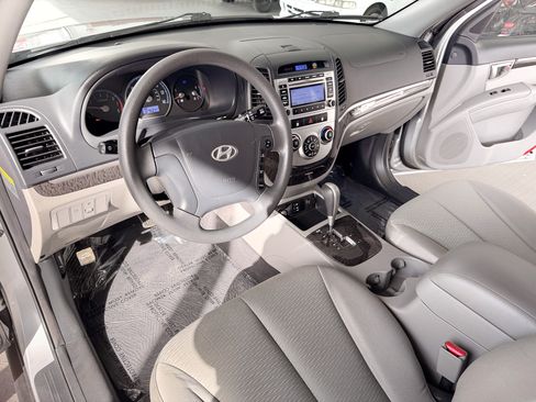Used 2009 Hyundai Santa Fe GLS image 7