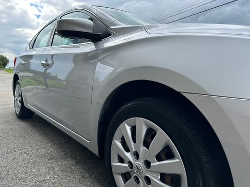 Used 2017 Nissan Sentra S FWD image 10