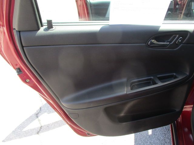 Used 2007 Chevrolet Impala LTZ FWD image 19