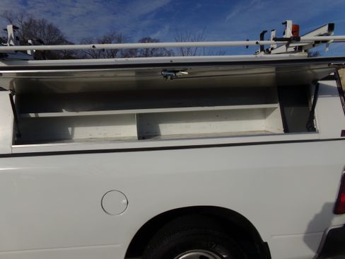 Used 2015 RAM 1500 SLT image 14