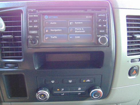 Used 2017 Nissan NV 2500 SL image 18