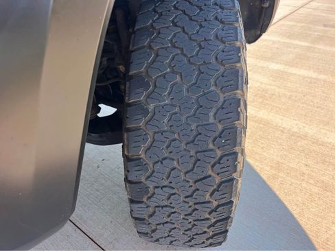 Used 2016 Toyota Tacoma TRD Off-Road image 11