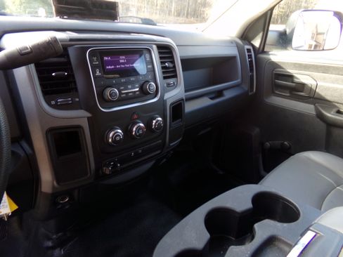 Used 2015 RAM 1500 SLT image 16