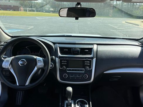 Used 2018 Nissan Altima 2.5 S image 13