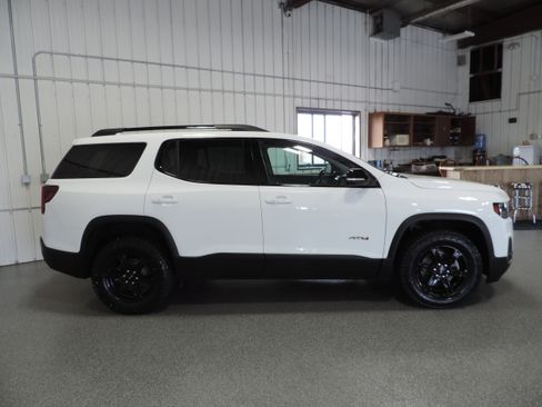 Used 2020 GMC Acadia AWD AT4 image 12