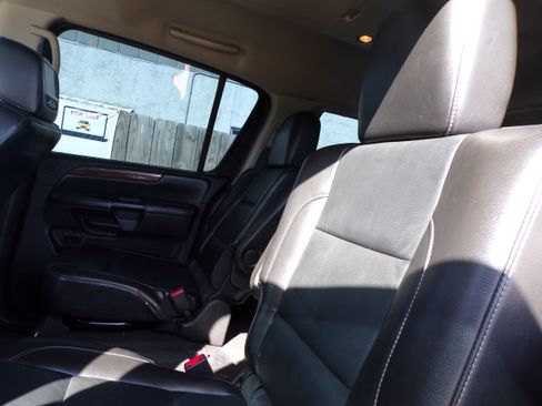 Used 2013 Nissan Armada 4WD Platinum image 7