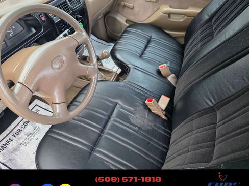 Used 2001 Toyota Tacoma image 9