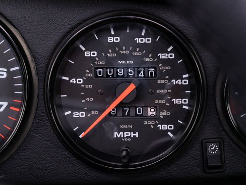 Used 1998 Porsche 911 Carrera Cabriolet RWD image 67