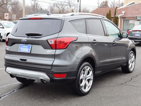Used 2019 Ford Escape Titanium image 8