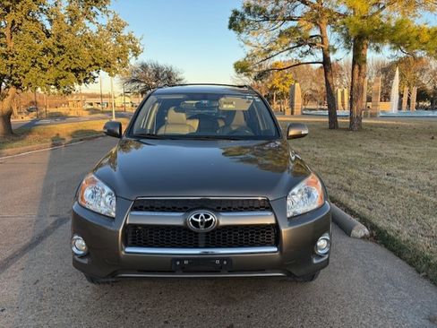 Used 2011 Toyota RAV4 Limited image 4