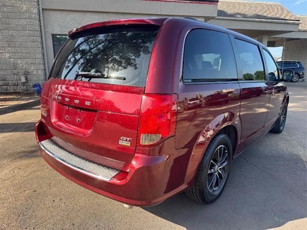Used 2018 Dodge Grand Caravan GT FWD image 4