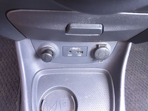 Used 2010 Hyundai Accent GS image 16