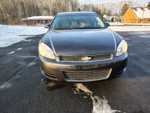 Used 2009 Chevrolet Impala LS image 2