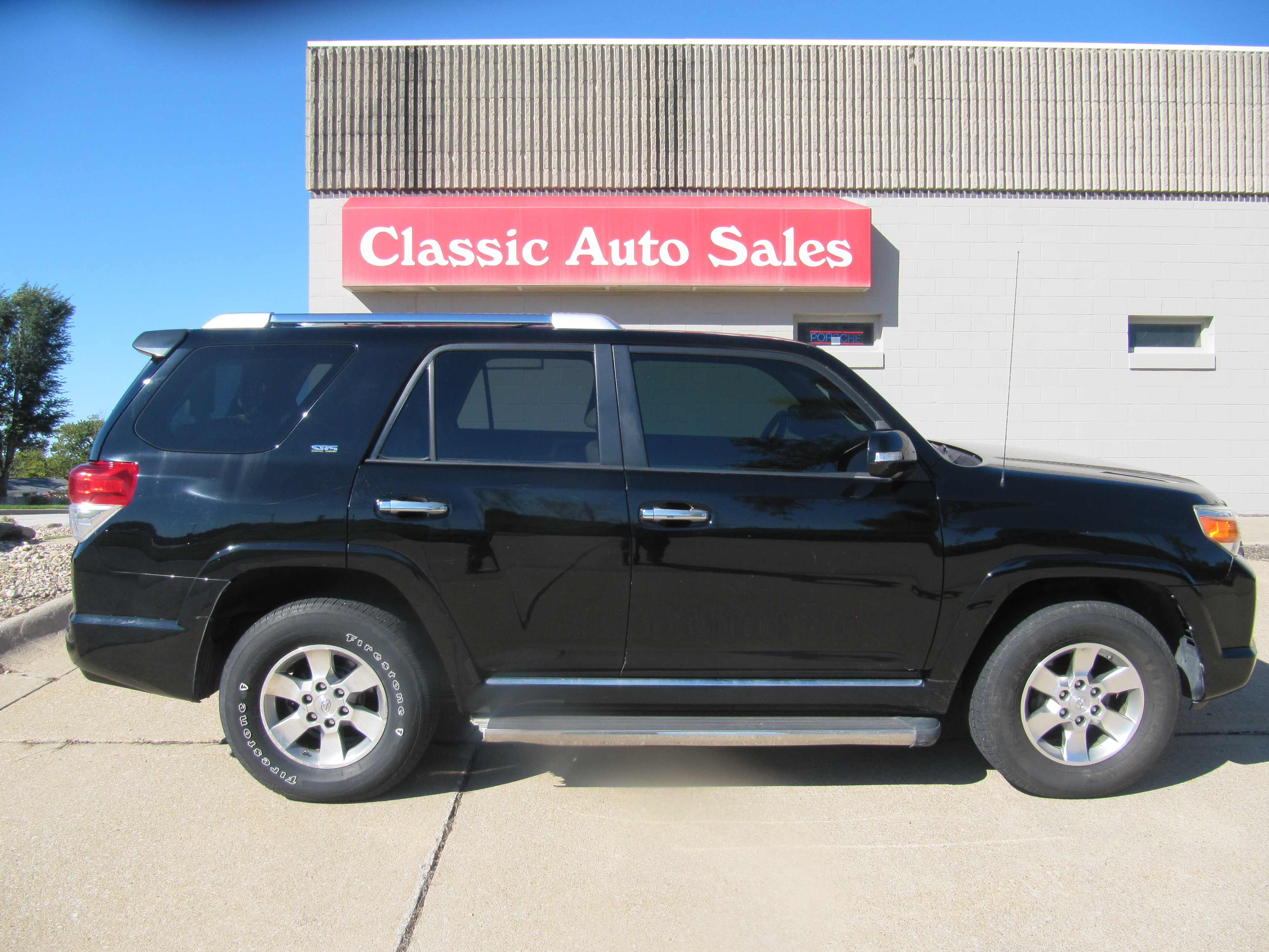 Used 2011 Toyota 4Runner 4WD image 9