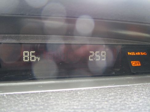 Used 2010 Subaru Impreza 2.5i Premium image 29