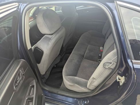 Used 2010 Chevrolet Impala LS image 9