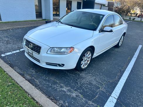 Used 2011 Volvo S80 3.2 image 2