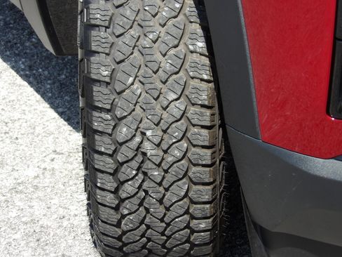 Used 2025 Chevrolet Equinox ACTIV image 15