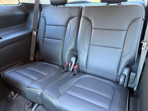 Used 2019 GMC Acadia Denali Ultimate image 15