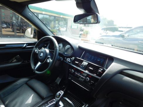 Used 2018 BMW X4 xDrive28i AWD/4WD image 23