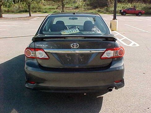 Used 2012 Toyota Corolla S image 8