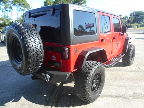 Used 2018 Jeep Wrangler Unlimited Sport S image 5