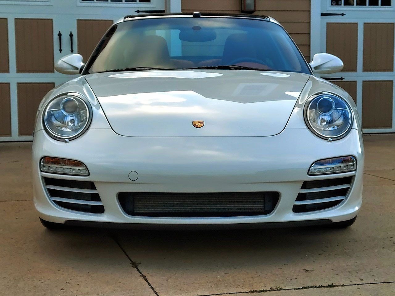 Used 2011 Porsche 911 Targa 4S AWD/4WD image 8
