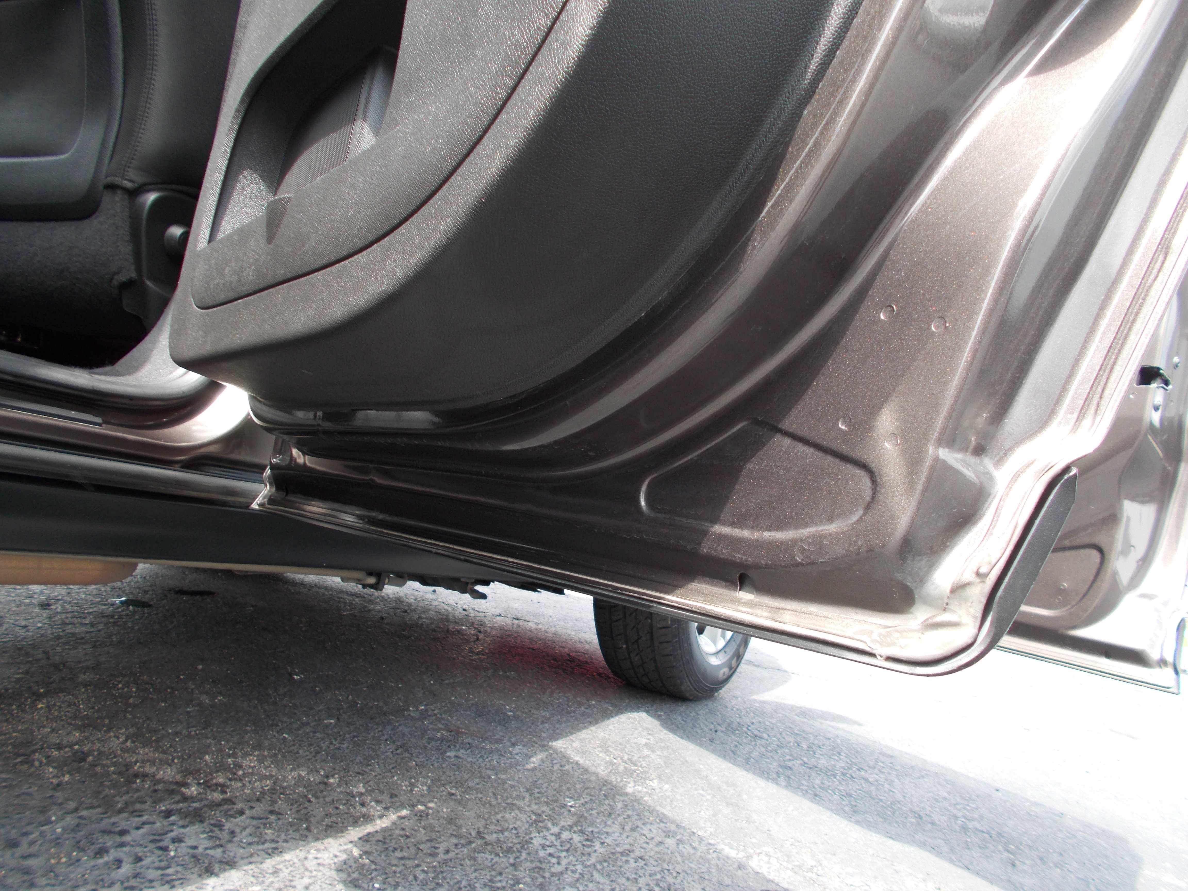 Used 2012 GMC Acadia AWD SLE image 22